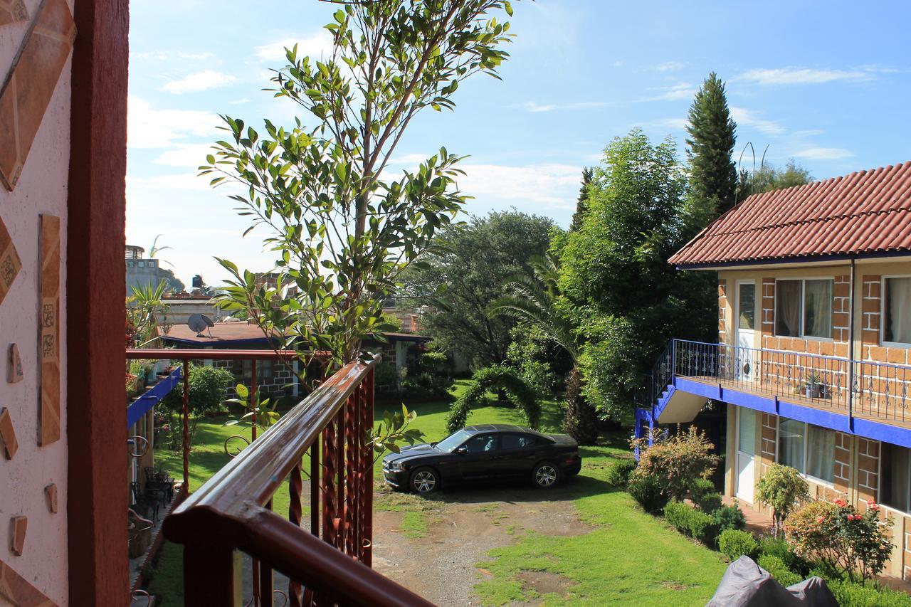 Hotel Las Fumarolas De Don Goyo โชลูลา ภายนอก รูปภาพ