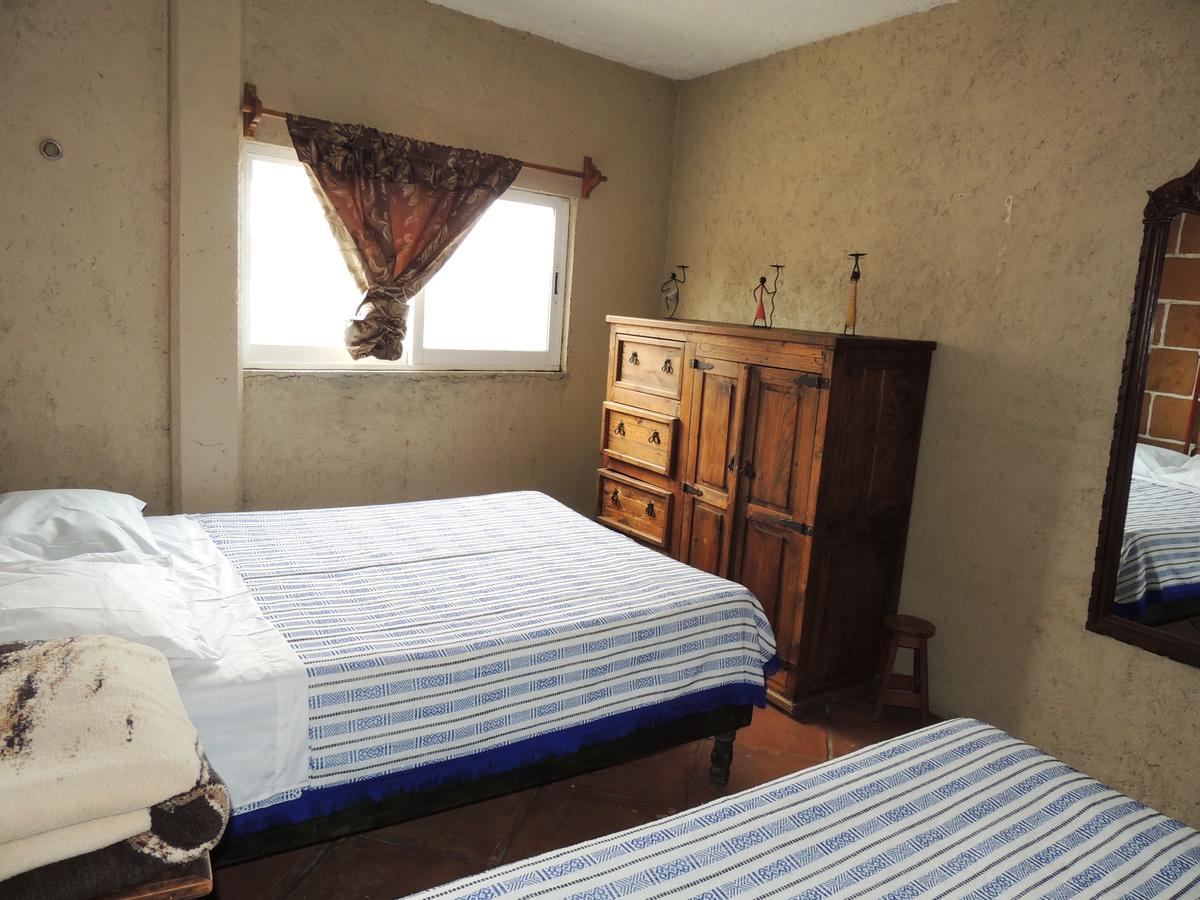 Hotel Las Fumarolas De Don Goyo โชลูลา ภายนอก รูปภาพ