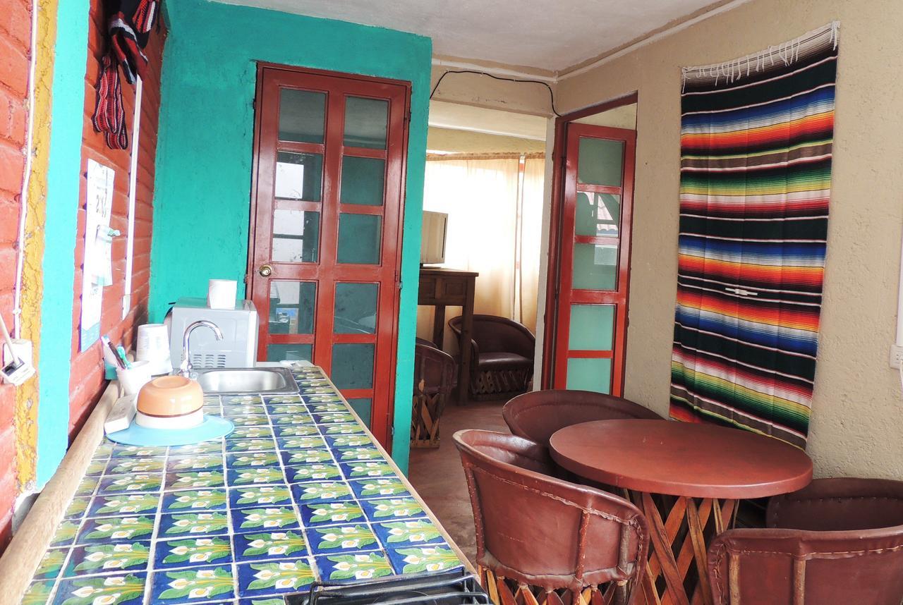 Hotel Las Fumarolas De Don Goyo โชลูลา ภายนอก รูปภาพ