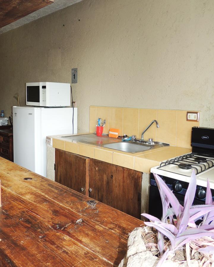 Hotel Las Fumarolas De Don Goyo โชลูลา ภายนอก รูปภาพ