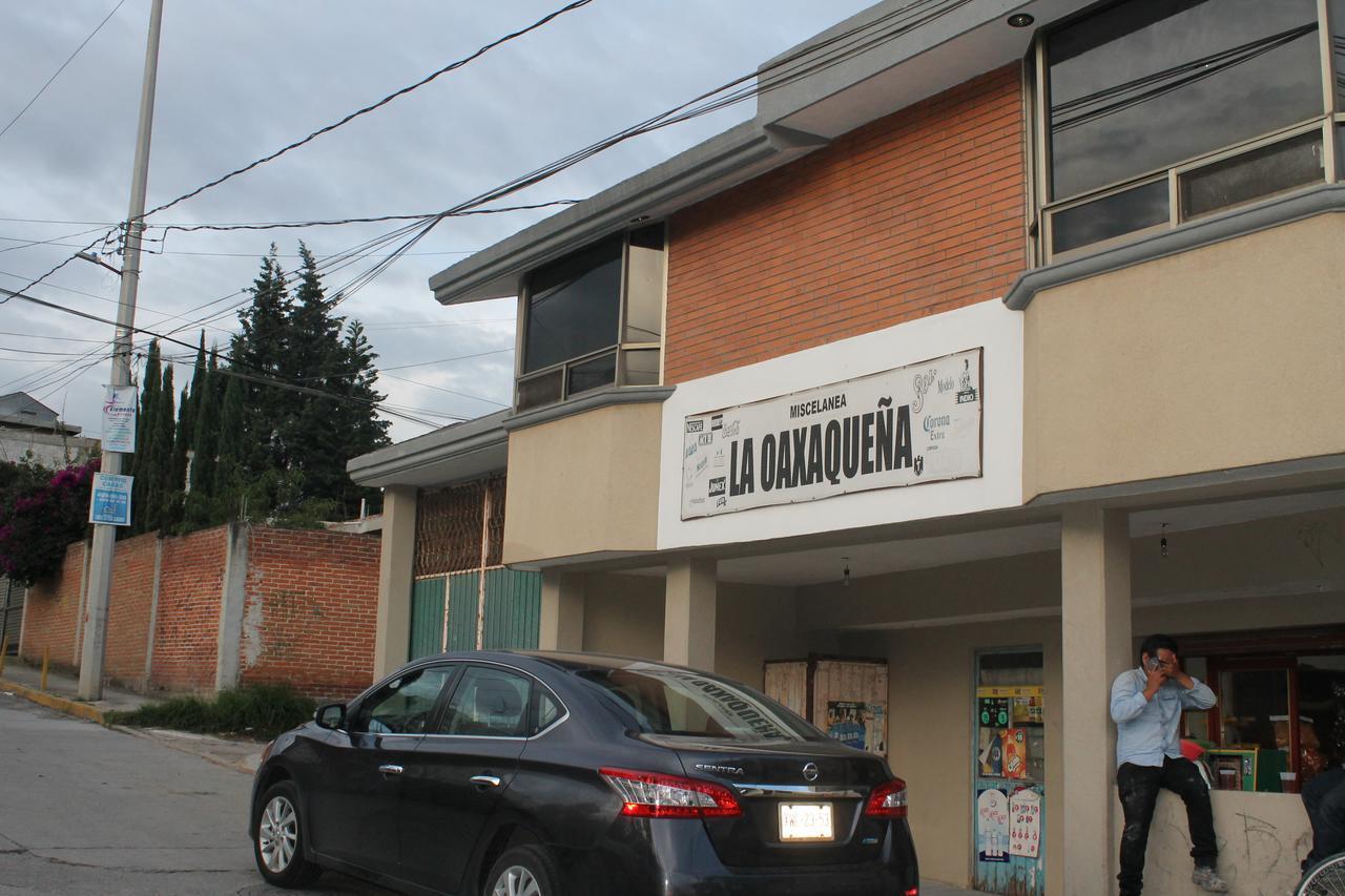 Hotel Las Fumarolas De Don Goyo โชลูลา ภายนอก รูปภาพ